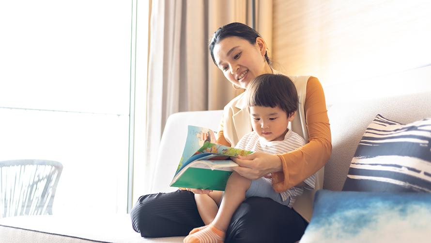 ママと子どもの画像