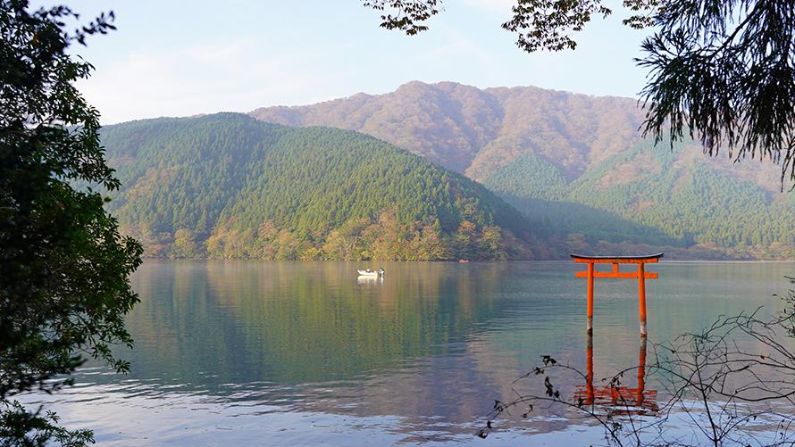 湖中鳥居イメージ