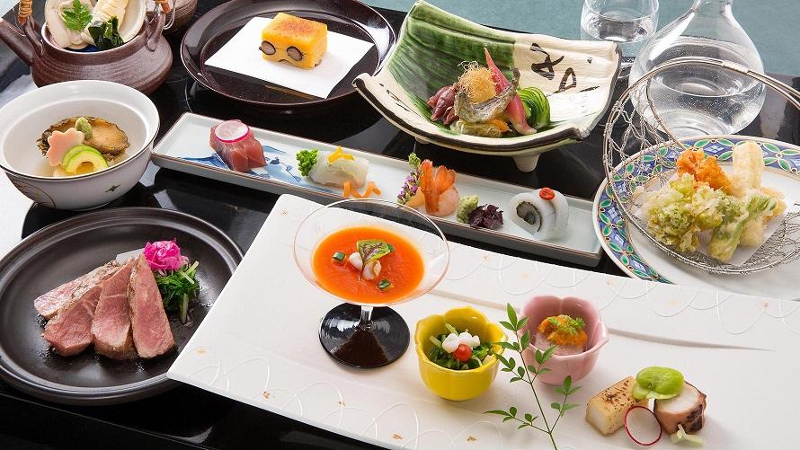 ホテルシェフが丹精込めてご用意する懐石料理の数々