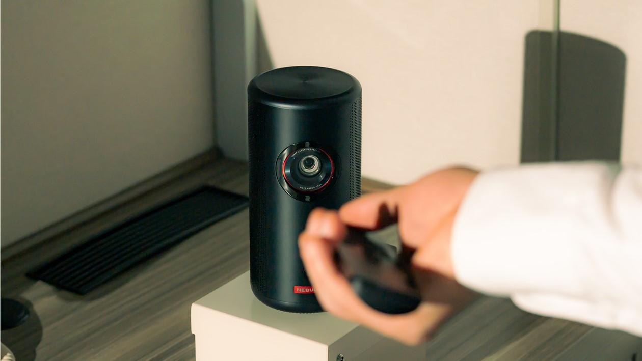 お部屋で体験できるAnker製品 モバイルプロジェクター「Nebula Capsule 3 Laser」