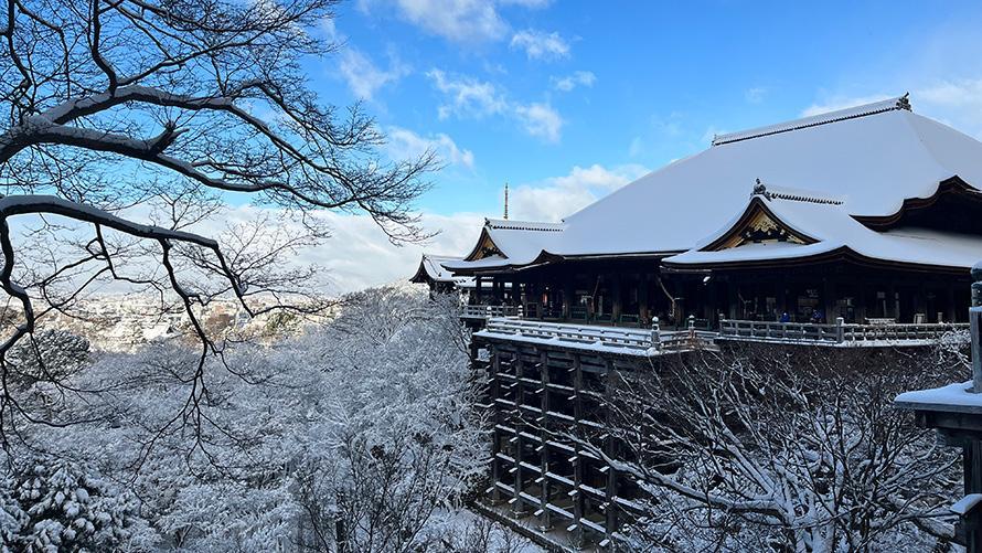 ホテルから徒歩８分の清水寺