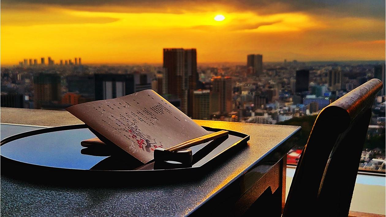 味街道 五十三次の店内 夕景">