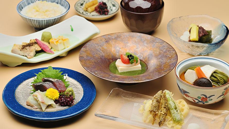 「和食 清水」で四季の恵みを味わう寛ぎの夕べ（夕朝食付き）