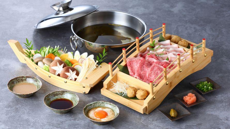 飛騨牛しゃぶしゃぶのコース料理全体（飛騨牛・三河豚ほか）