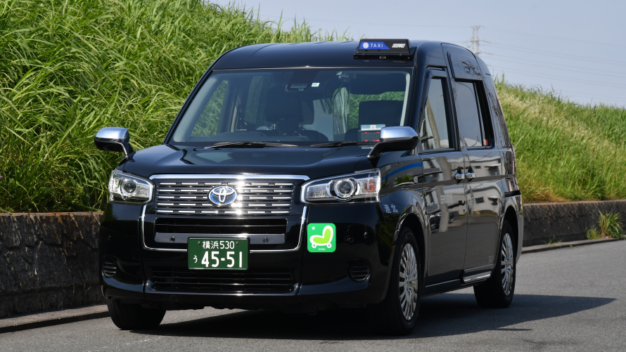 心霊タクシーで巡る 夏のミステリーナイトステイ