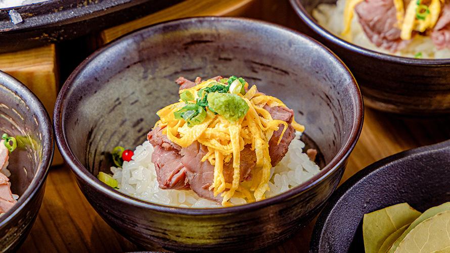 牛肉の岩塩焼き　牛まぶし（ディナーのみ）