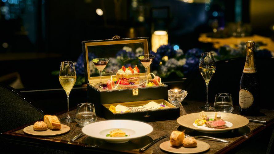 DINING & BAR TABLE 9 TOKYO　店内