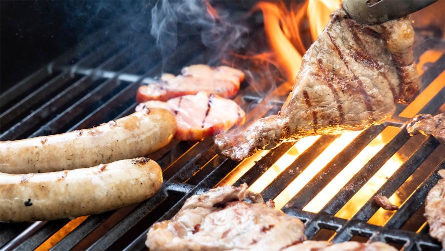 Cafe＆BBQ 苗場たき火フィールド
