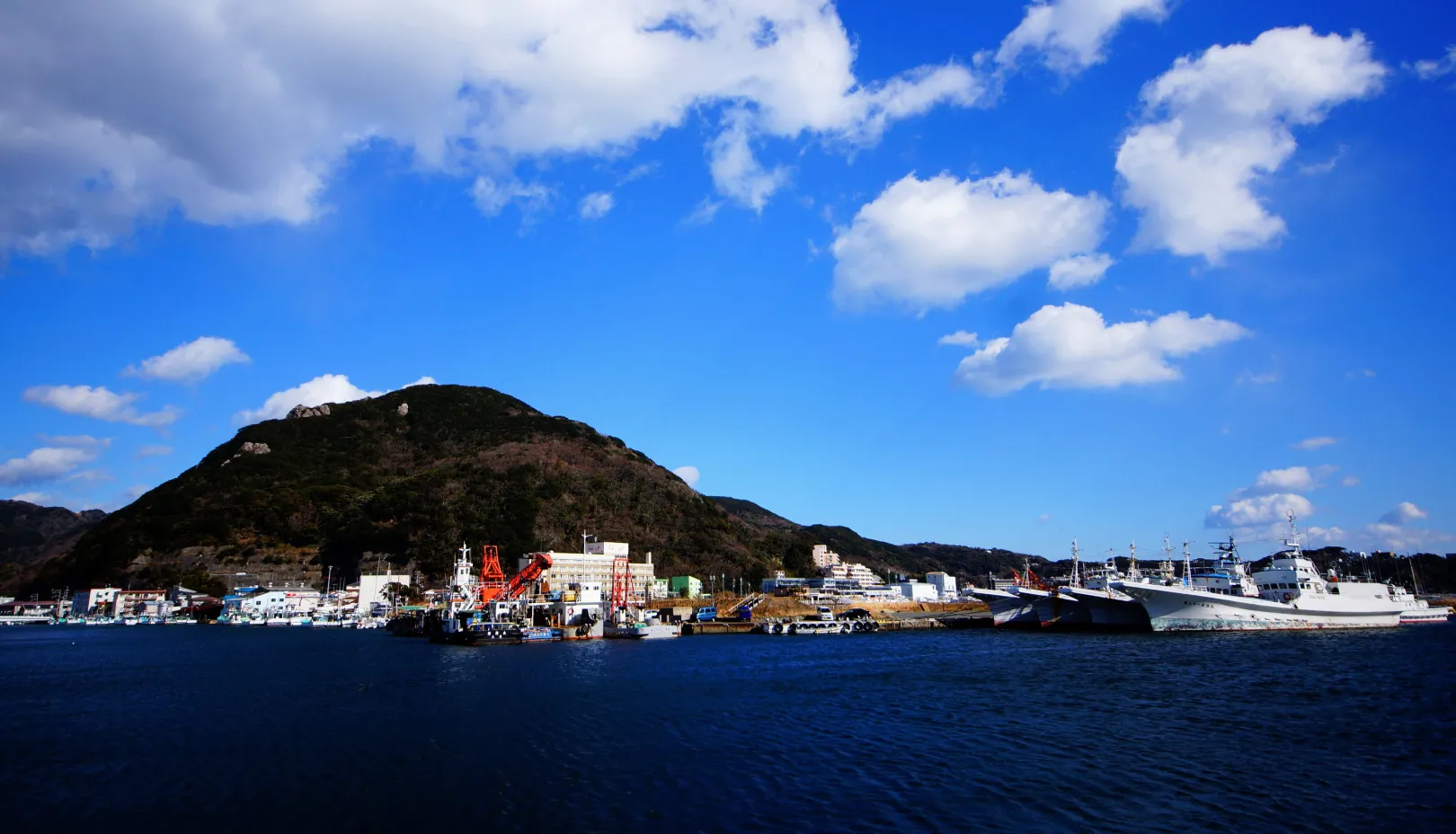寝姿山