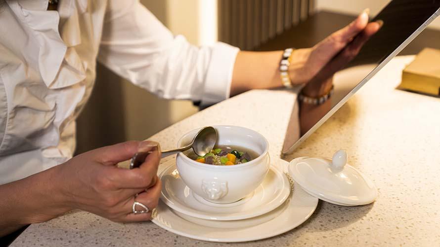 inroomdining