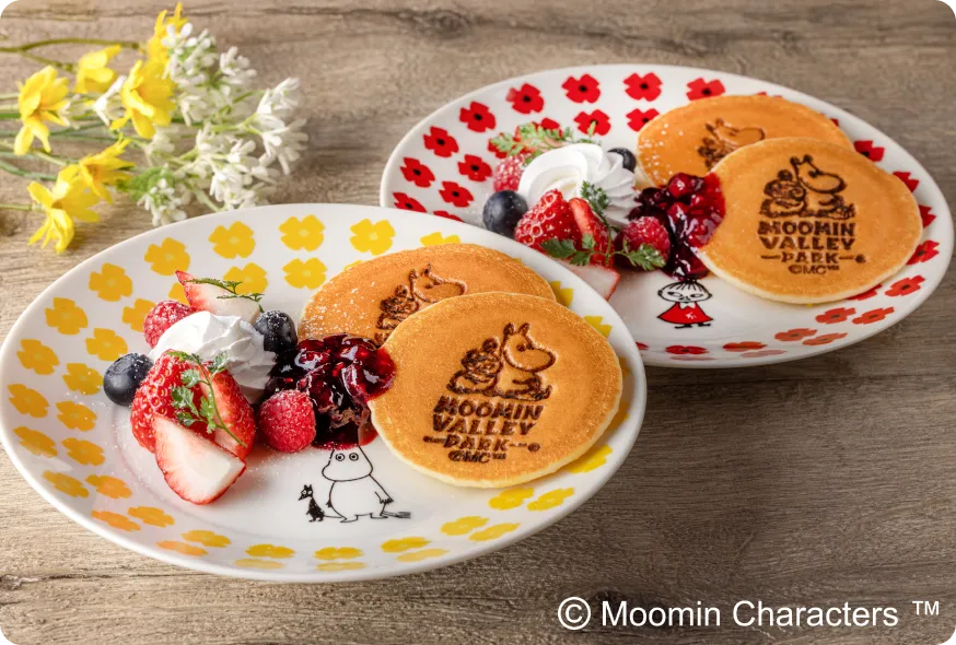 ムーミンバレーパークのロゴ入りパンケーキ